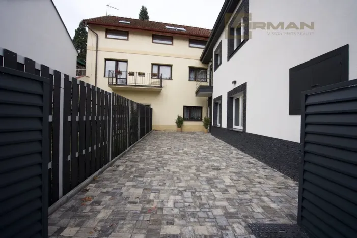 Prodej bytu 2+kk, Praha - Zbraslav, Elišky Přemyslovny, 63 m2