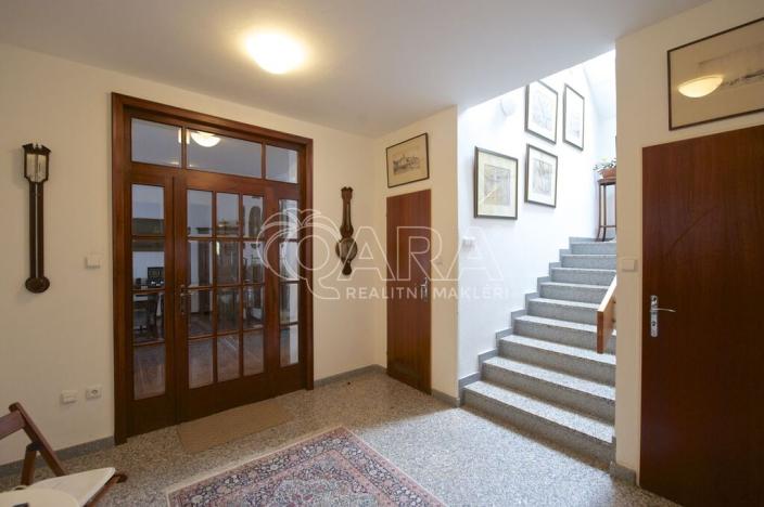 Pronájem rodinného domu, Praha - Kunratice, Ke hrádku, 417 m2