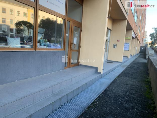 Pronájem obchodního prostoru, Beroun - Beroun-Město, Havlíčkova, 104 m2