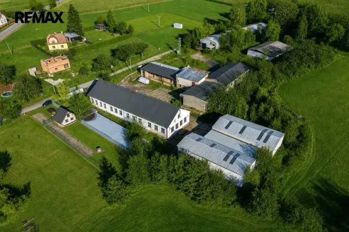 Pronájem skladu, Doubravice, 1380 m2