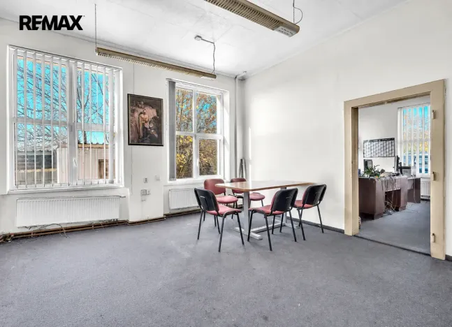 Pronájem skladu, Doubravice, 1380 m2
