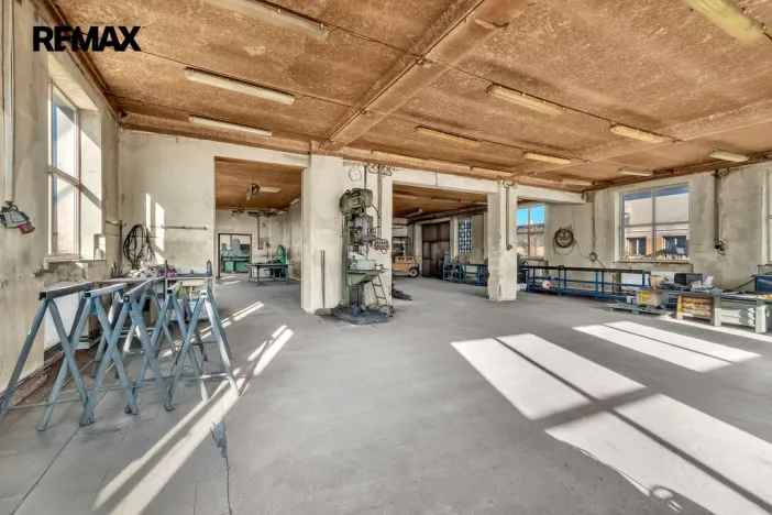 Prodej skladu, Doubravice, 1380 m2