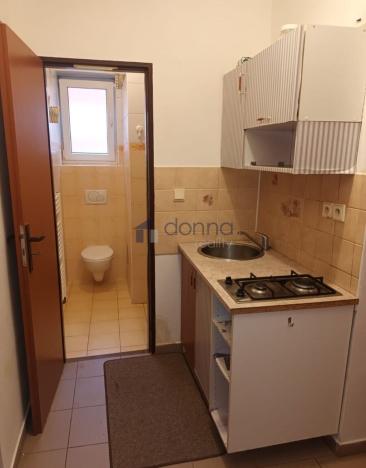 Pronájem bytu 2+1, Praha, Hejtmanská, 50 m2