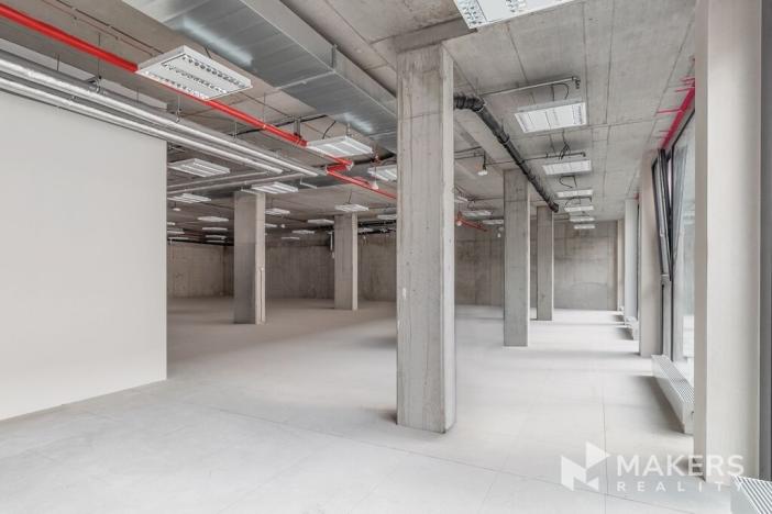 Pronájem kanceláře, Praha - Karlín, Thámova, 293 m2