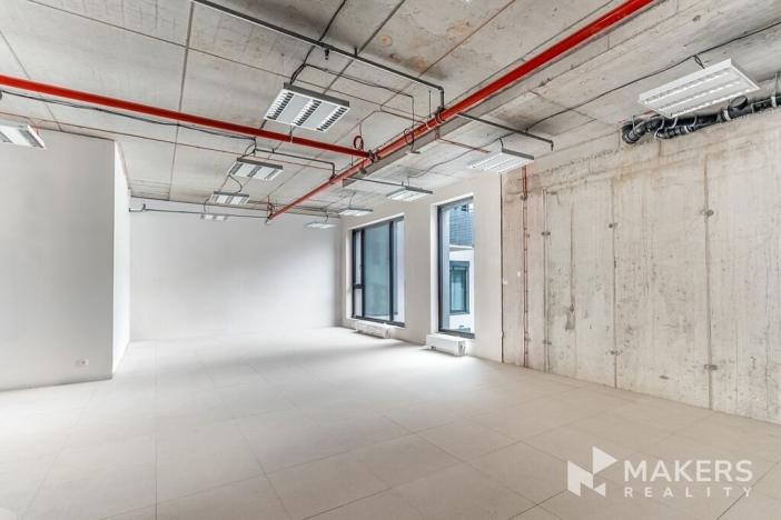 Pronájem kanceláře, Praha - Karlín, Thámova, 293 m2