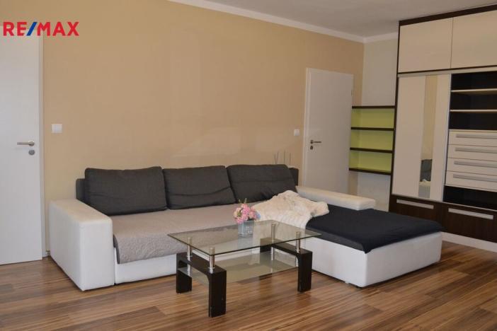 Pronájem bytu 3+kk, Nupaky, Průběžná, 69 m2