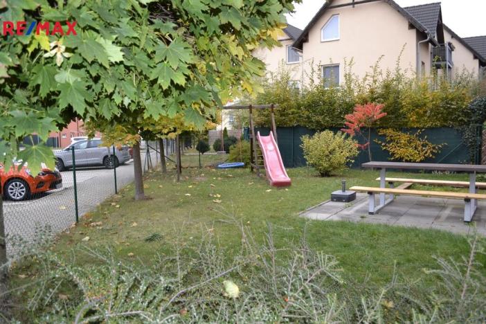 Pronájem bytu 3+kk, Nupaky, Průběžná, 69 m2