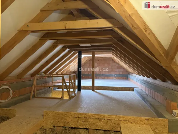 Prodej rodinného domu, Mořina - Trněný Újezd, 160 m2