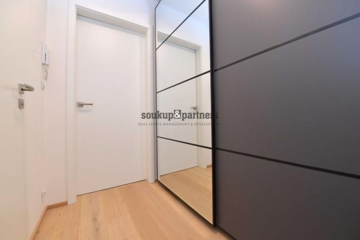 Pronájem bytu 1+kk, Praha - Velká Chuchle, Na hvězdárně, 48 m2