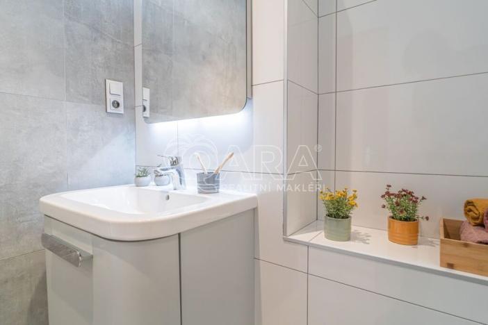 Pronájem bytu 2+1, Kladno - Kročehlavy, Dlouhá, 53 m2