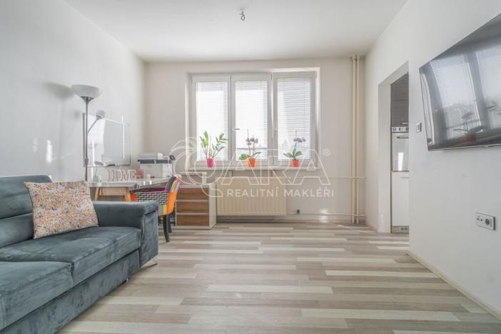 Pronájem bytu 2+1, Kladno - Kročehlavy, Dlouhá, 53 m2