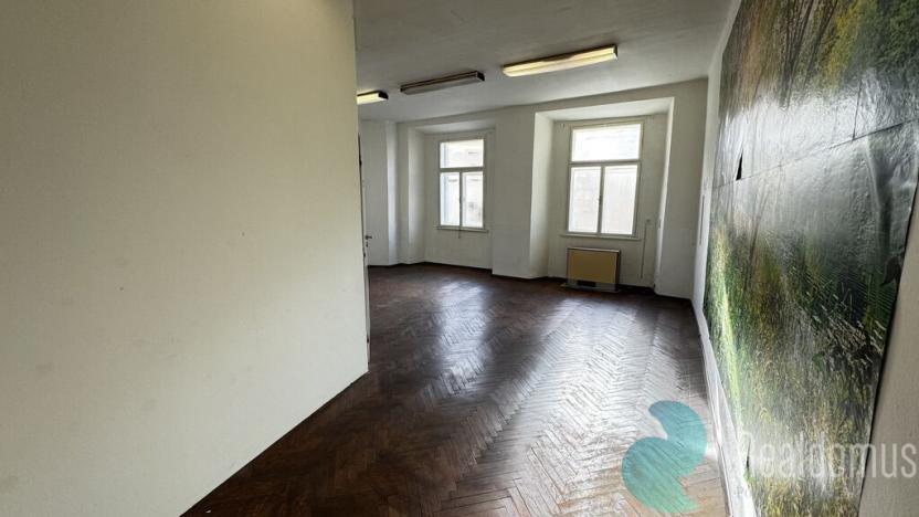 Pronájem kanceláře, Prachatice, Velké náměstí, 200 m2