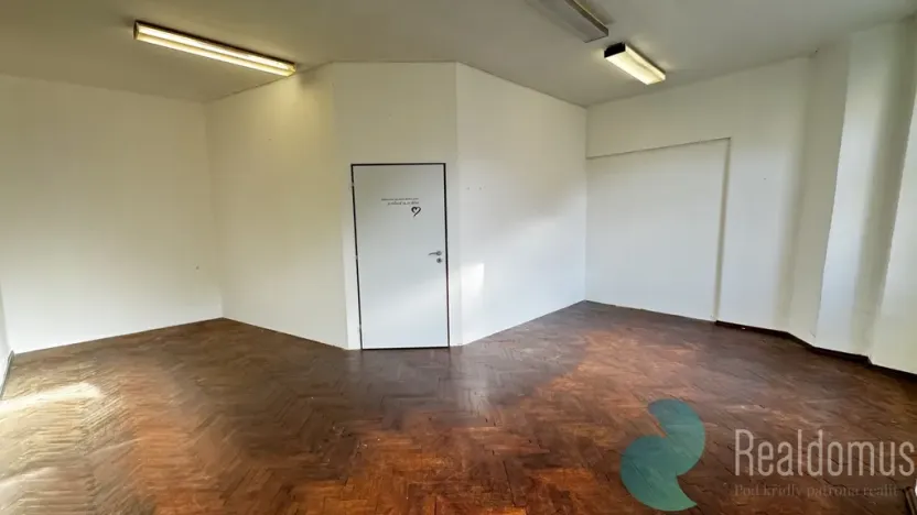 Pronájem kanceláře, Prachatice, Velké náměstí, 200 m2