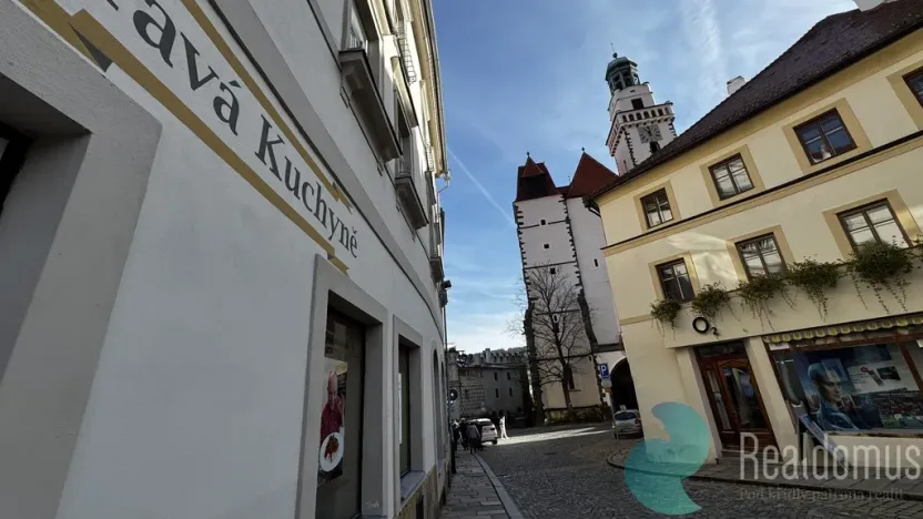 Pronájem kanceláře, Prachatice, Velké náměstí, 200 m2