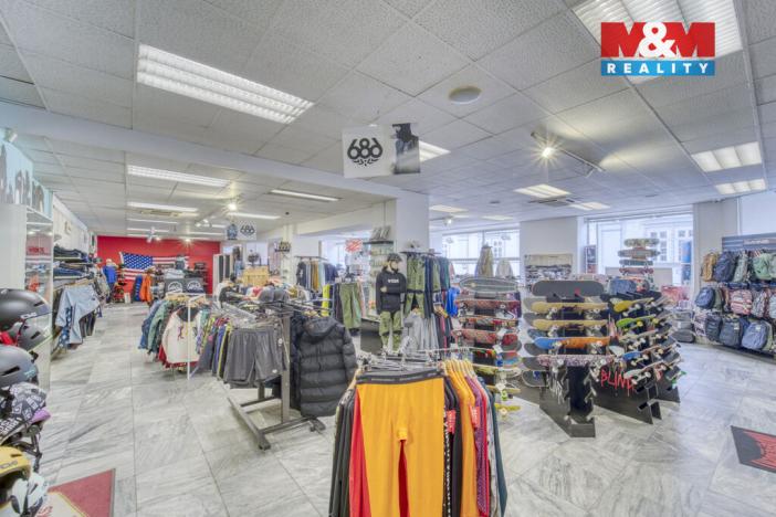 Pronájem restaurace, Plzeň - Vnitřní Město, Františkánská, 598 m2