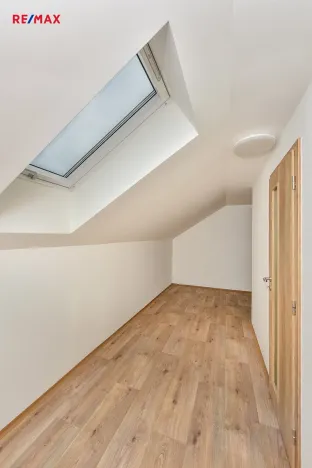 Pronájem rodinného domu, Zruč-Senec, U pomníku, 130 m2