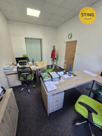 Pronájem kanceláře, Třinec, nám. Míru, 25 m2