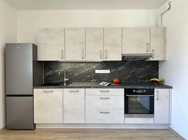 Pronájem bytu 1+kk, Znojmo, nám. Kpt. Otm. Chlupa, 33 m2