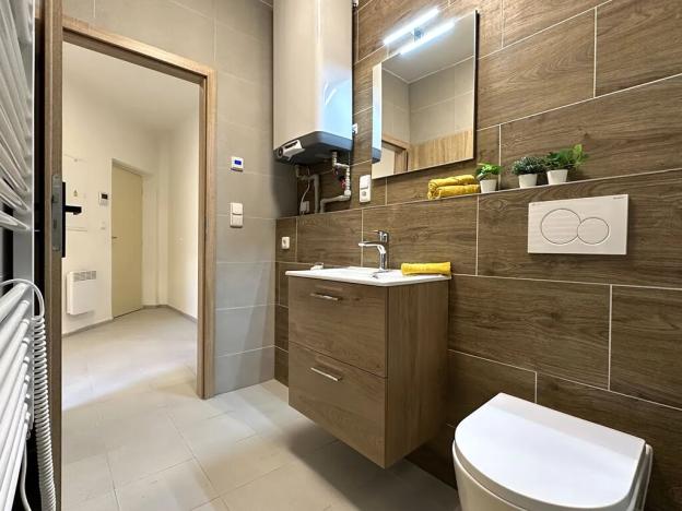 Pronájem bytu 2+kk, Znojmo, nám. Kpt. Otm. Chlupa, 42 m2