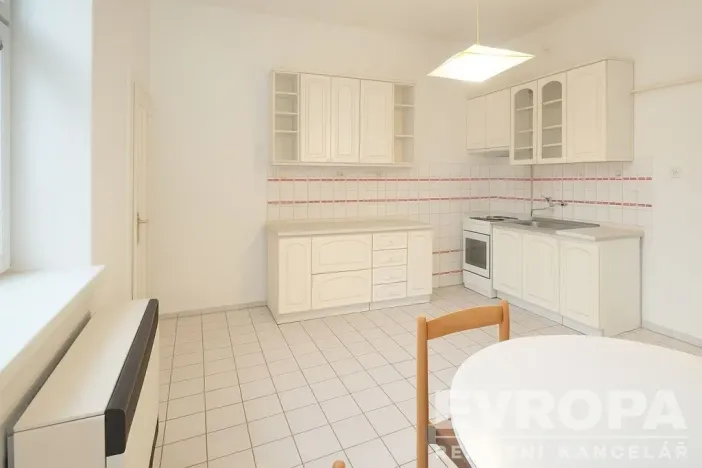 Prodej bytu 1+1, Pardubice - Zelené Předměstí, Železničního pluku, 49 m2