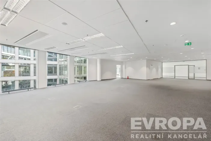 Pronájem kanceláře, Praha - Holešovice, Plynární, 670 m2