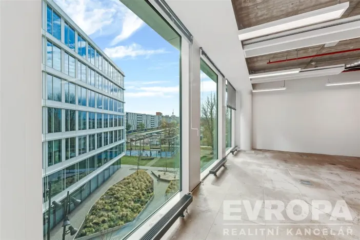 Pronájem kanceláře, Praha - Holešovice, Plynární, 670 m2