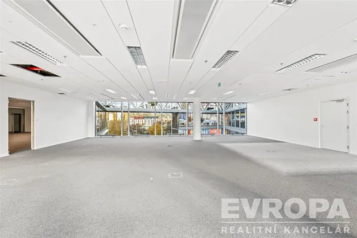 Pronájem kanceláře, Praha - Holešovice, Plynární, 670 m2