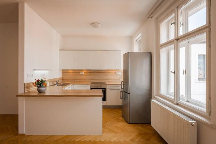 Pronájem bytu 2+kk, Praha - Staré Město, Na Perštýně, 73 m2