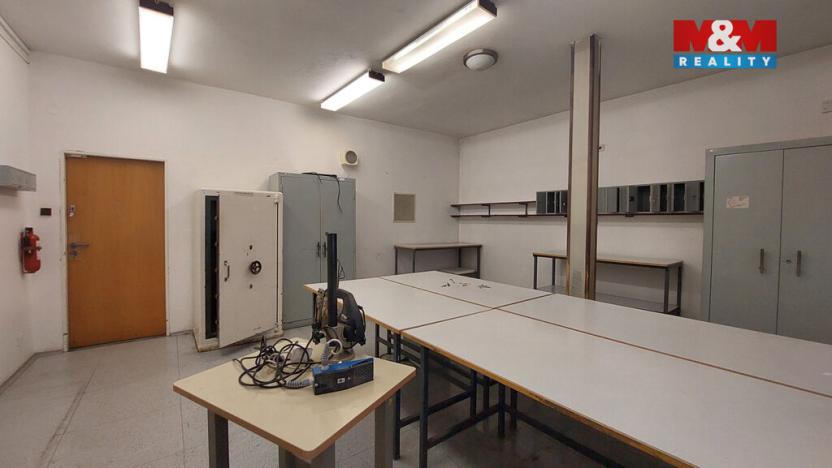 Pronájem obchodního prostoru, Ústí nad Orlicí, T. G. Masaryka, 500 m2