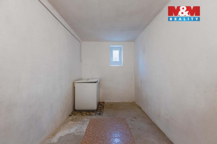 Prodej bytu 3+1, Klatovy - Klatovy IV, Školní, 81 m2