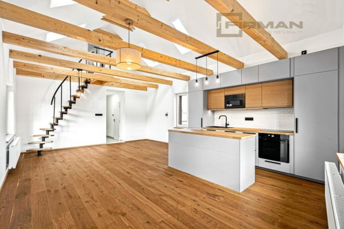 Prodej atypického bytu, Praha - Zbraslav, Elišky Přemyslovny, 110 m2