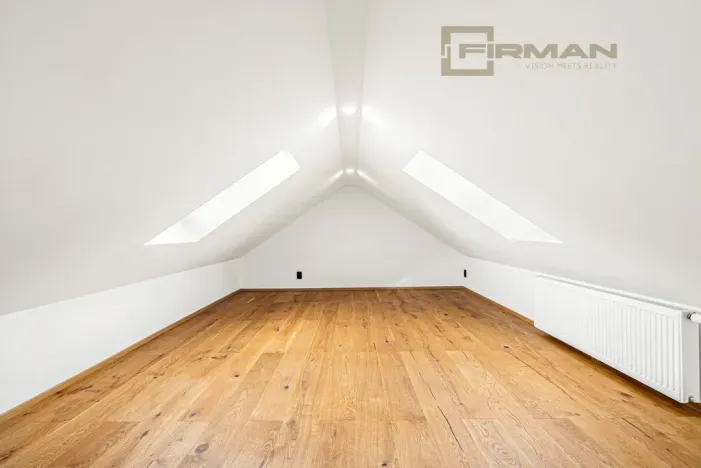 Prodej atypického bytu, Praha - Zbraslav, Elišky Přemyslovny, 110 m2