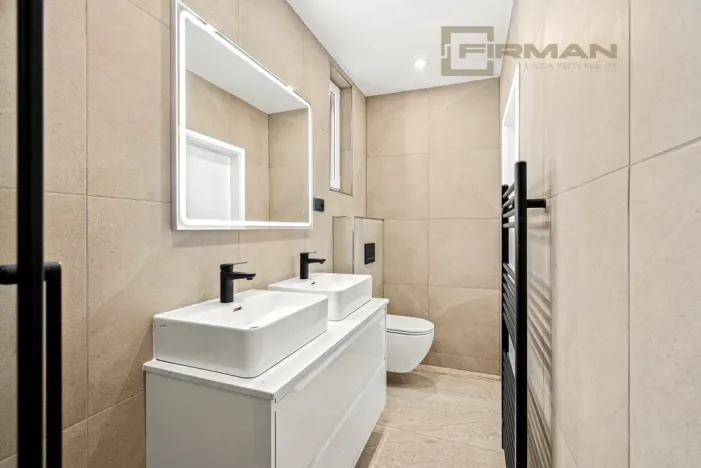 Prodej atypického bytu, Praha - Zbraslav, Elišky Přemyslovny, 110 m2