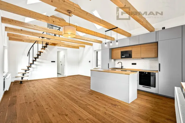 Prodej atypického bytu, Praha - Zbraslav, Elišky Přemyslovny, 110 m2