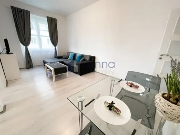 Pronájem bytu 2+kk, Praha, Vinohradská, 52 m2