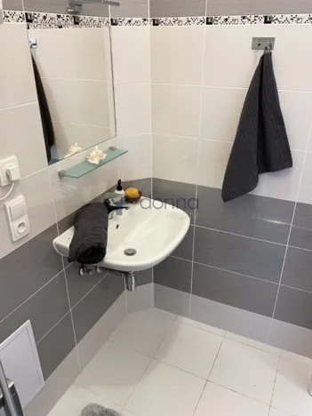 Pronájem bytu 2+kk, Praha, Vinohradská, 52 m2