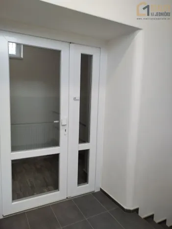 Pronájem kanceláře, Hořice, Žižkova, 160 m2