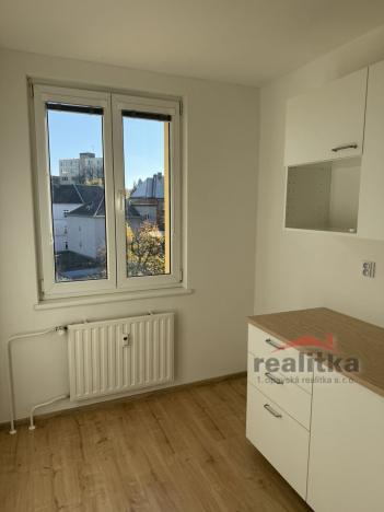Pronájem bytu 2+1, Opava, Otická, 42 m2