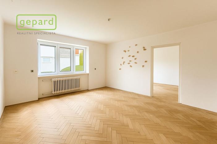 Prodej bytu 3+1, Březová, Sklářská, 60 m2