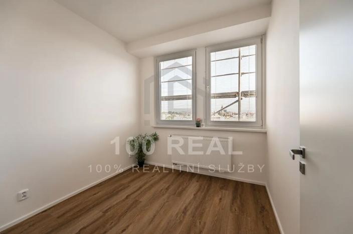 Pronájem bytu 1+1, Hradec Králové, Průmyslová, 35 m2