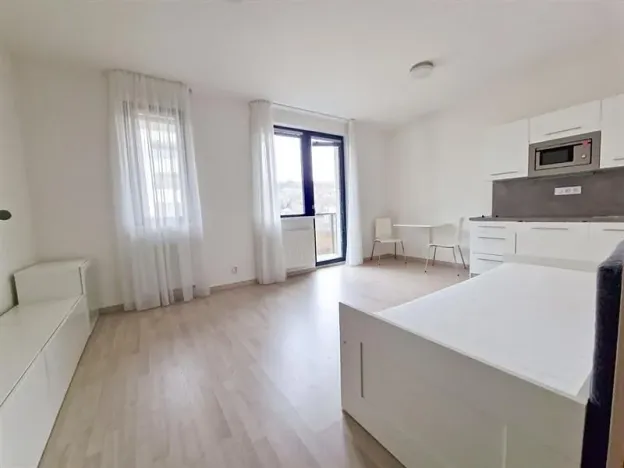 Pronájem bytu 1+kk, Praha - Jinonice, Barvitiova, 34 m2