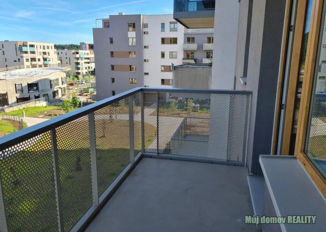 Pronájem bytu 1+kk, Praha - Hloubětín, Waltariho, 32 m2