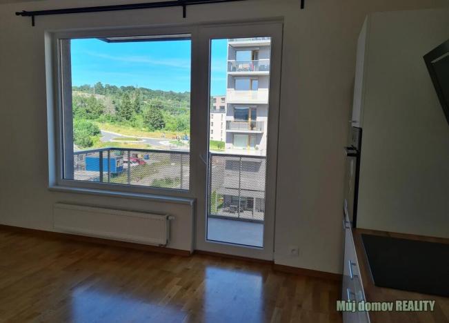 Pronájem bytu 1+kk, Praha - Hloubětín, Waltariho, 32 m2