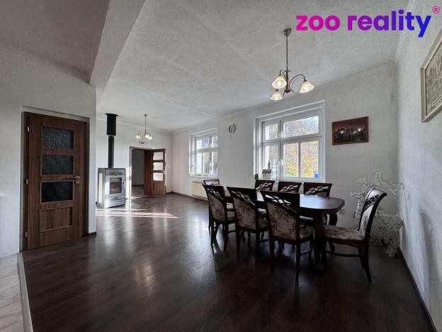 Pronájem bytu 3+kk, Žatec, Husitské náměstí, 100 m2