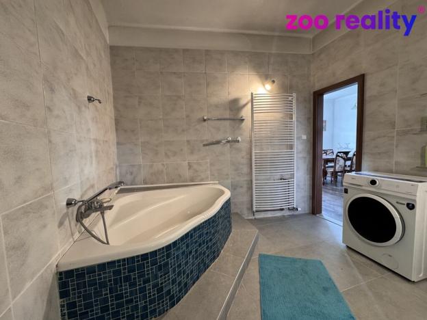 Pronájem bytu 3+kk, Žatec, Husitské náměstí, 100 m2