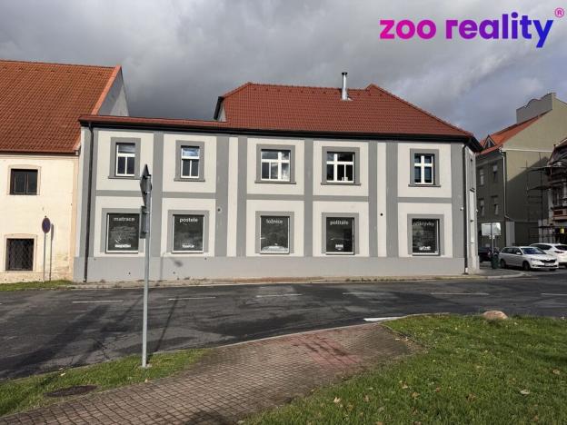 Pronájem bytu 3+kk, Žatec, Husitské náměstí, 100 m2
