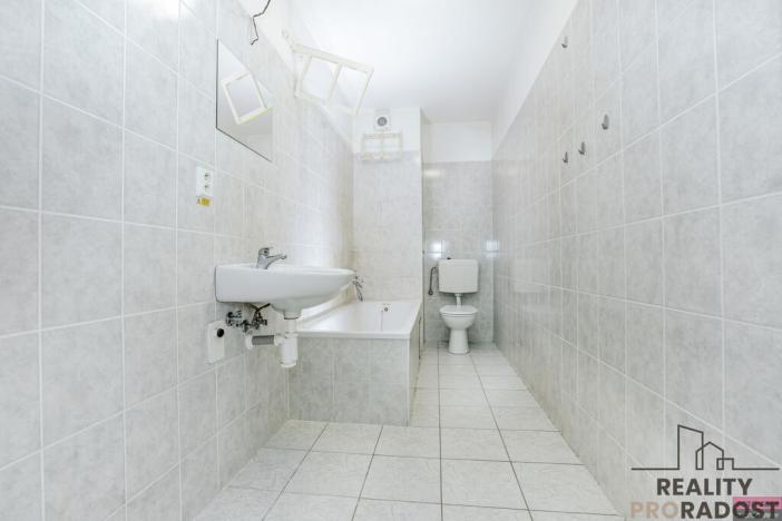 Pronájem bytu 1+kk, Protivín, Masarykovo nám., 23 m2