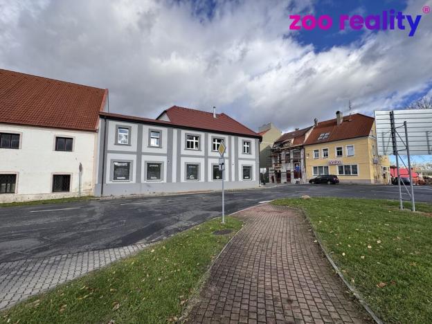 Pronájem bytu 2+kk, Žatec, Husitské náměstí, 60 m2