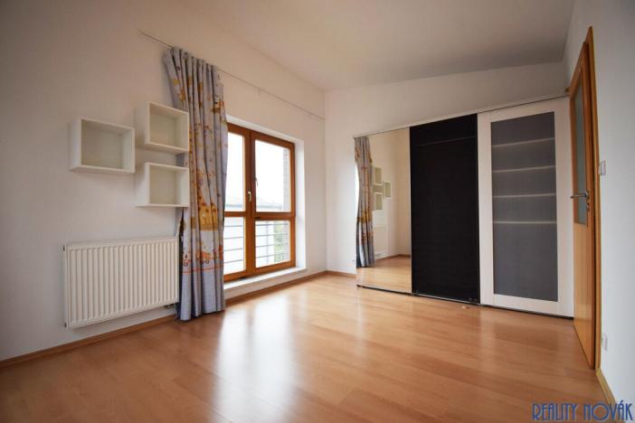 Pronájem rodinného domu, Praha - Hloubětín, Stropnická, 142 m2