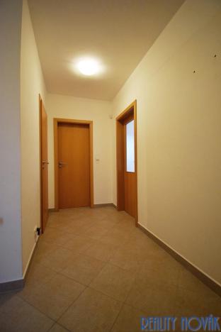 Pronájem rodinného domu, Praha - Hloubětín, Stropnická, 142 m2